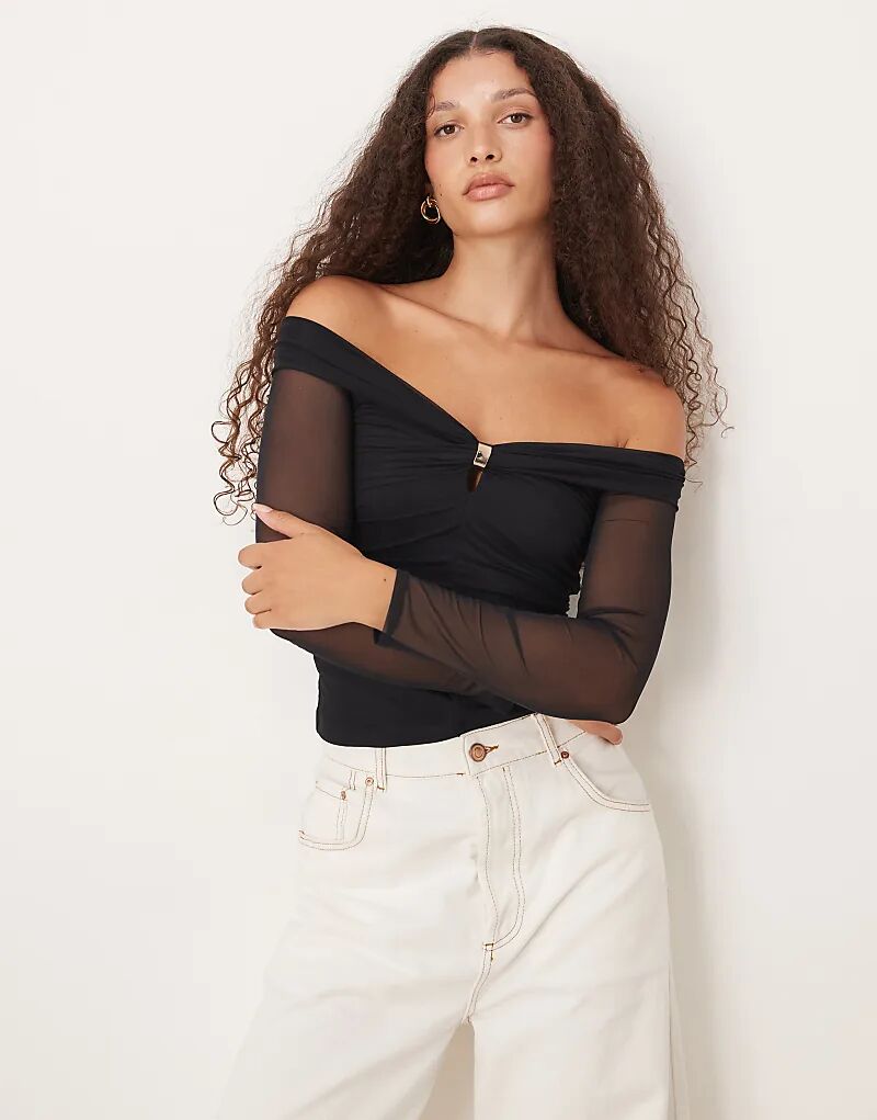 Лонгслив с открытыми плечами и длинными рукавами, с фурнитурой от Abercrombie & Fitch, черный цвет
Лонгслив с открытыми плечами и длинными рукавами, с фурнитурой от Abercrombie & Fitch, черный цвет