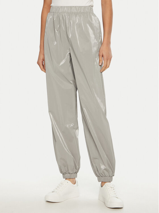 Спортивные брюки обычного кроя V5RB09 WGUJ0 Guess, серый 
Спортивные брюки обычного кроя V5RB09 WGUJ0 Guess, серый