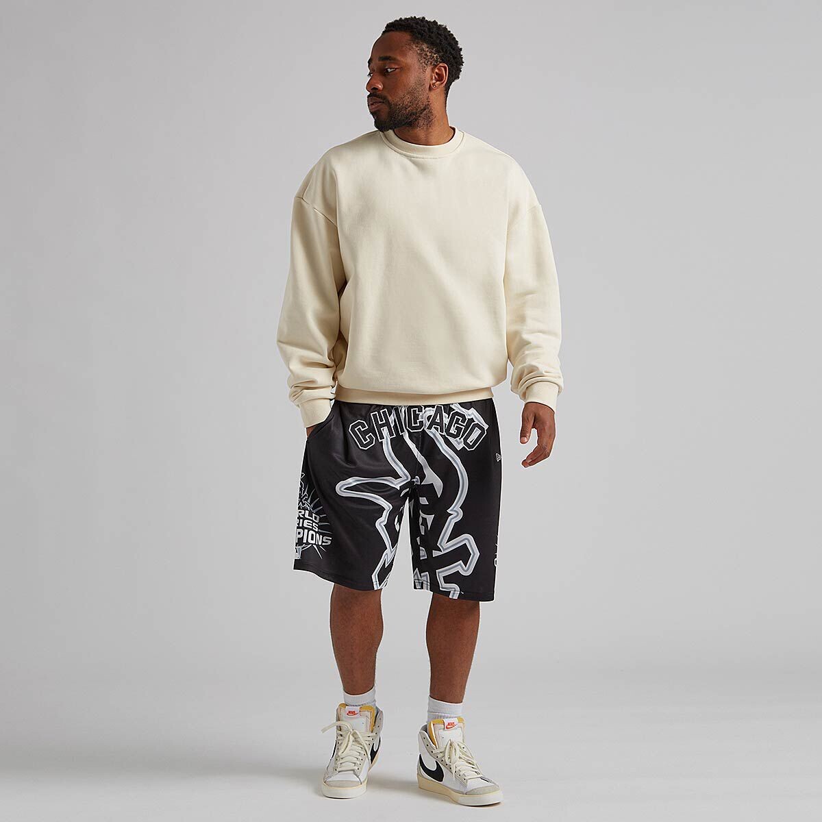 Шорты MLB CHICAGO WHITE SOX LOGO SHORTS New Era, цвет Schwarz
Шорты MLB CHICAGO WHITE SOX LOGO SHORTS New Era, цвет Schwarz