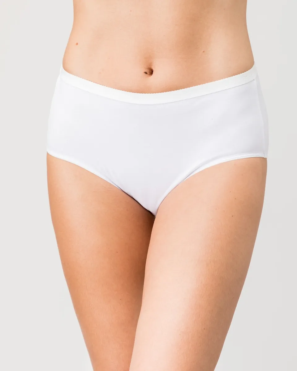 Комплект из 2 классических трусиков из органического хлопка Playtex, белый
Комплект из 2 классических трусиков из органического хлопка Playtex, белый