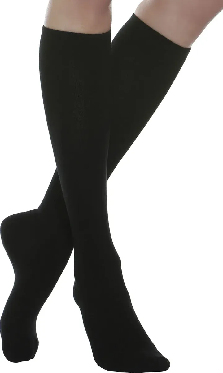 RELAXSAN поддерживающие гольфы "Поддерживающие гольфы Milk Cotton Extra Soft Class I" (1 пара), черный
RELAXSAN поддерживающие гольфы "Поддерживающие гольфы Milk Cotton Extra Soft Class I" (1 пара), черный