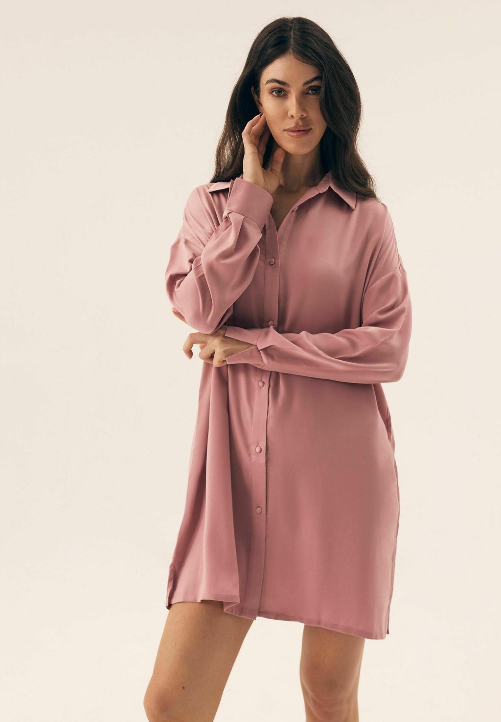 Ночная рубашка RHONE ESOTIQ, светло-розовый
Ночная рубашка RHONE ESOTIQ, светло-розовый