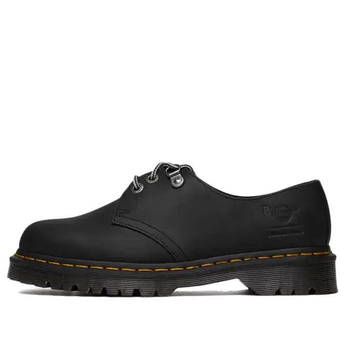 Кроссовки Dr. Martens x thisisneverthat 1461 'Black Wyoming'
Кроссовки Dr. Martens x thisisneverthat 1461 'Black Wyoming'
