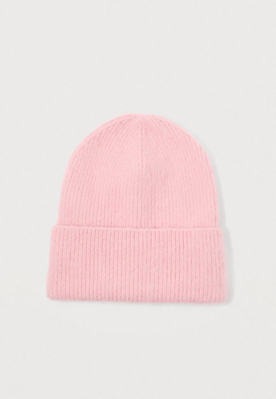 Шапка Abercrombie & Fitch FUZZY BEANIE, Pink
Шапка Abercrombie & Fitch FUZZY BEANIE, Pink