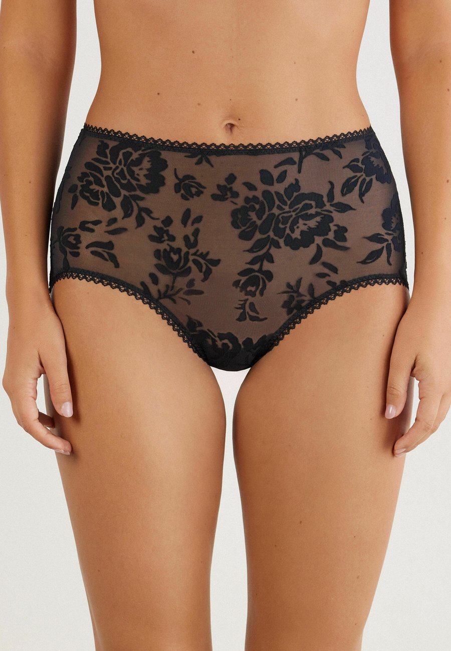 Брифы Intimissimi Briefs, Black
Брифы Intimissimi Briefs, Black