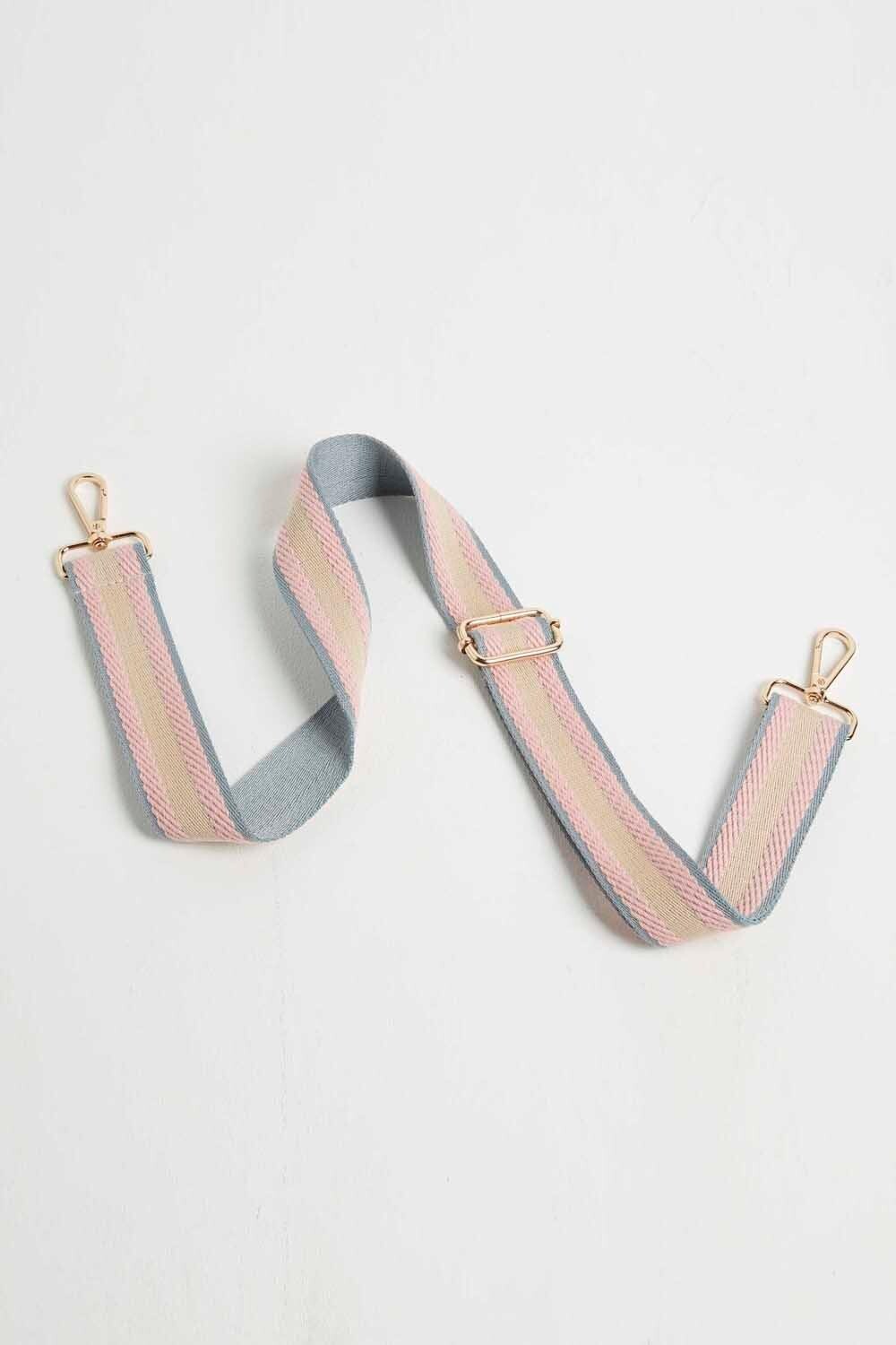 Ремешок через плечо в розовую пастельную полоску Betsy & Floss, розовый
Ремешок через плечо в розовую пастельную полоску Betsy & Floss, розовый