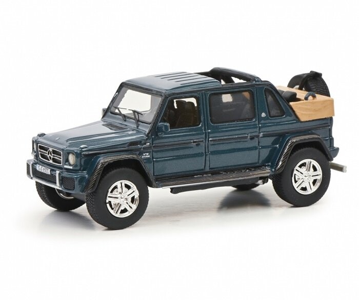 Schuco Mercedes Benz Maybach G650 Landaule 1:64 452001300
Schuco Mercedes Benz Maybach G650 Landaule 1:64 452001300
