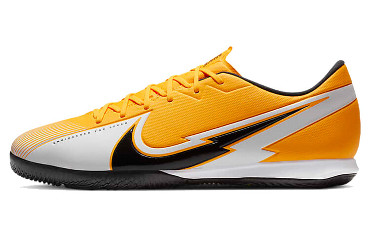 Футбольные бутсы Mercurial Vapor 13 унисекс с низким верхом, черные/желтые Nike
Футбольные бутсы Mercurial Vapor 13 унисекс с низким верхом, черные/желтые Nike