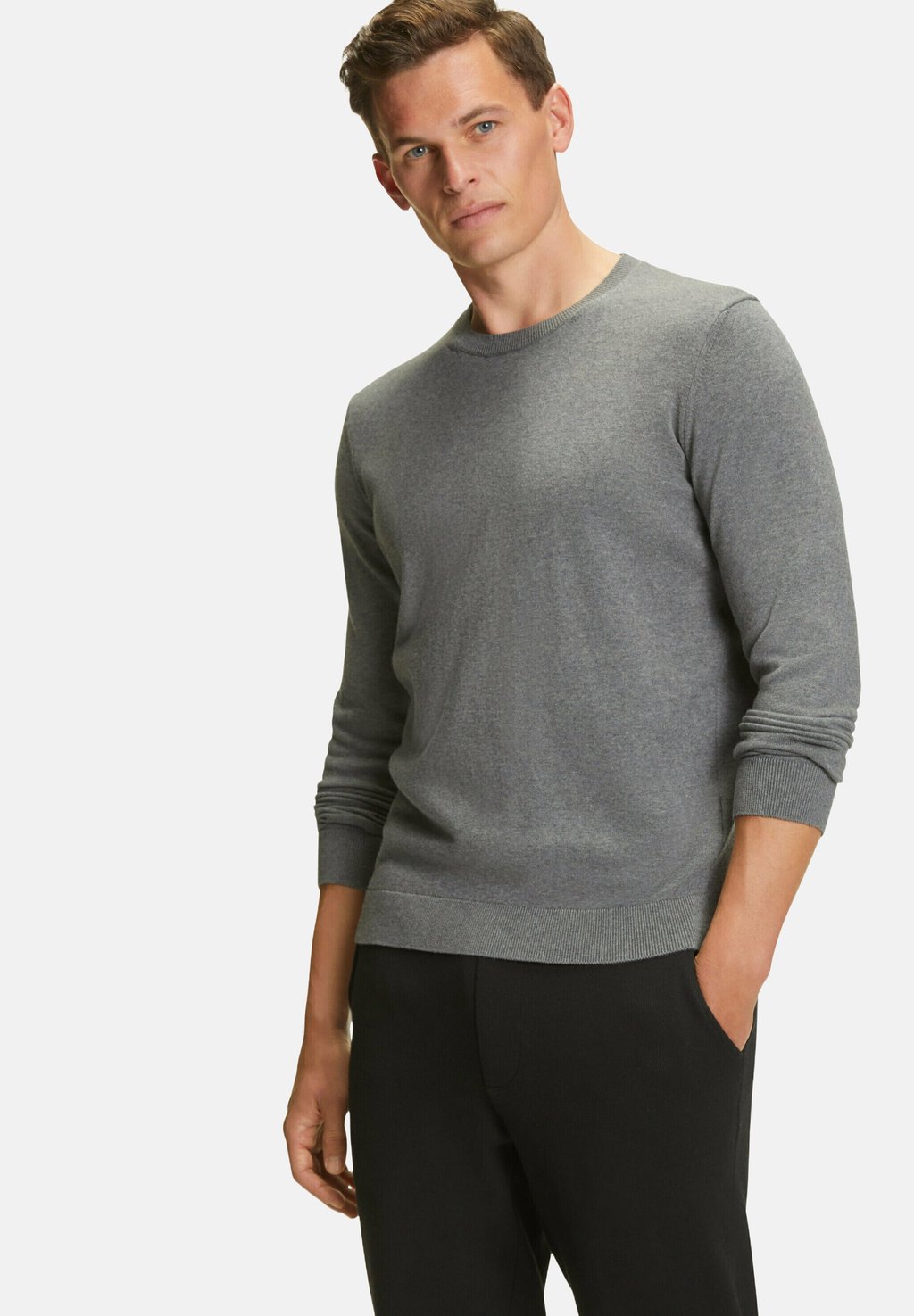 Свитер FALKE, светло-серый
Свитер FALKE, светло-серый