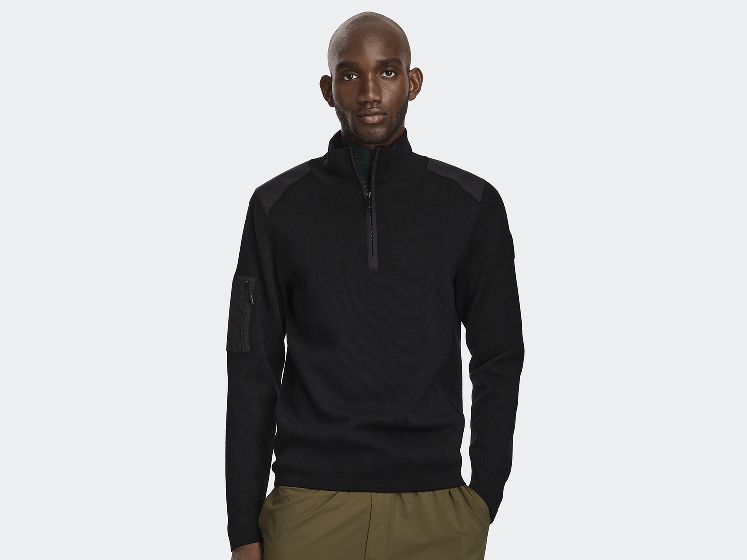 Свитер Canada Goose Stormont ¼ Zip Black Label, черный
Свитер Canada Goose Stormont ¼ Zip Black Label, черный
