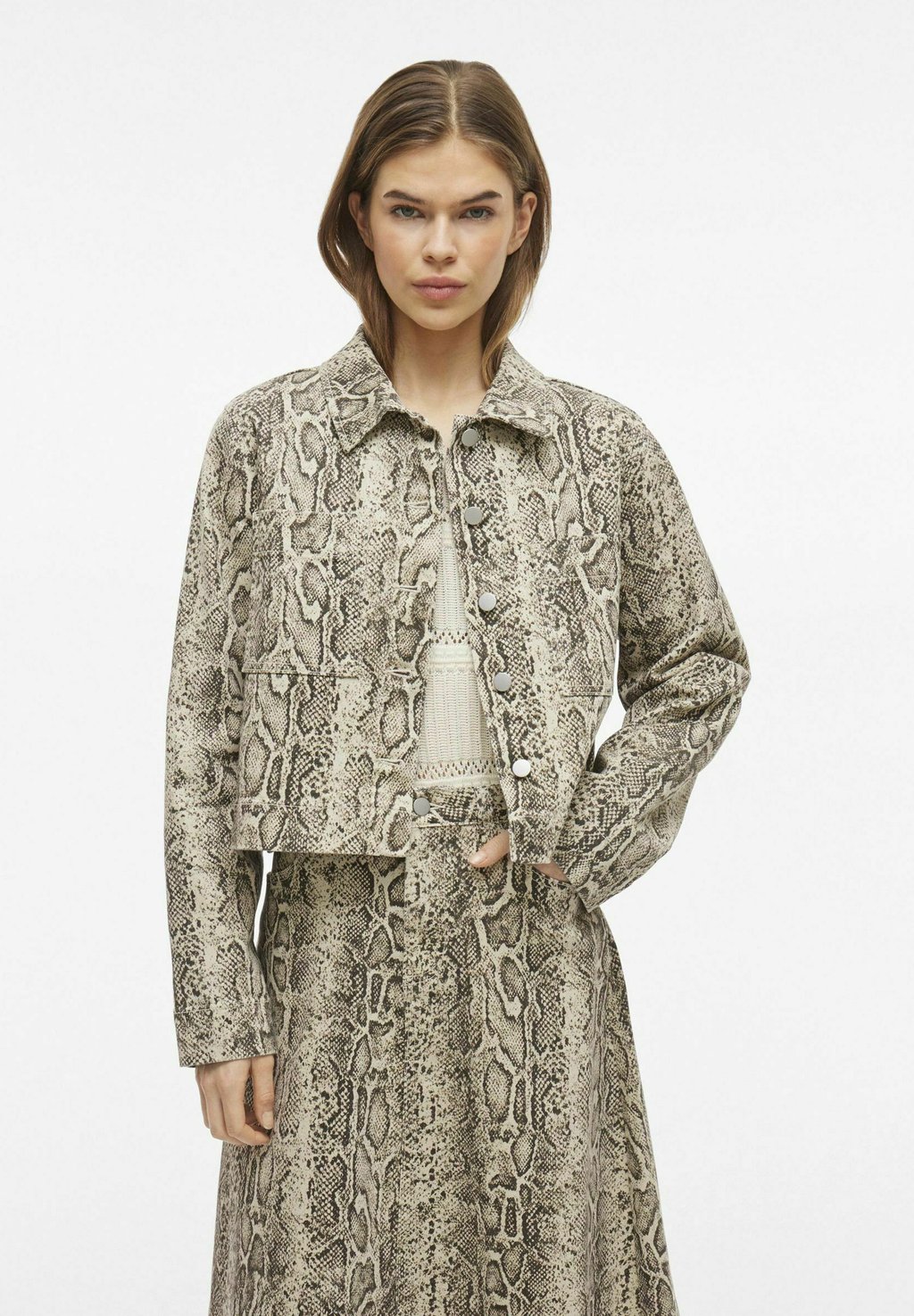 Джинсовая куртка SCHLANGEN VILA, бежевый
Джинсовая куртка SCHLANGEN VILA, бежевый