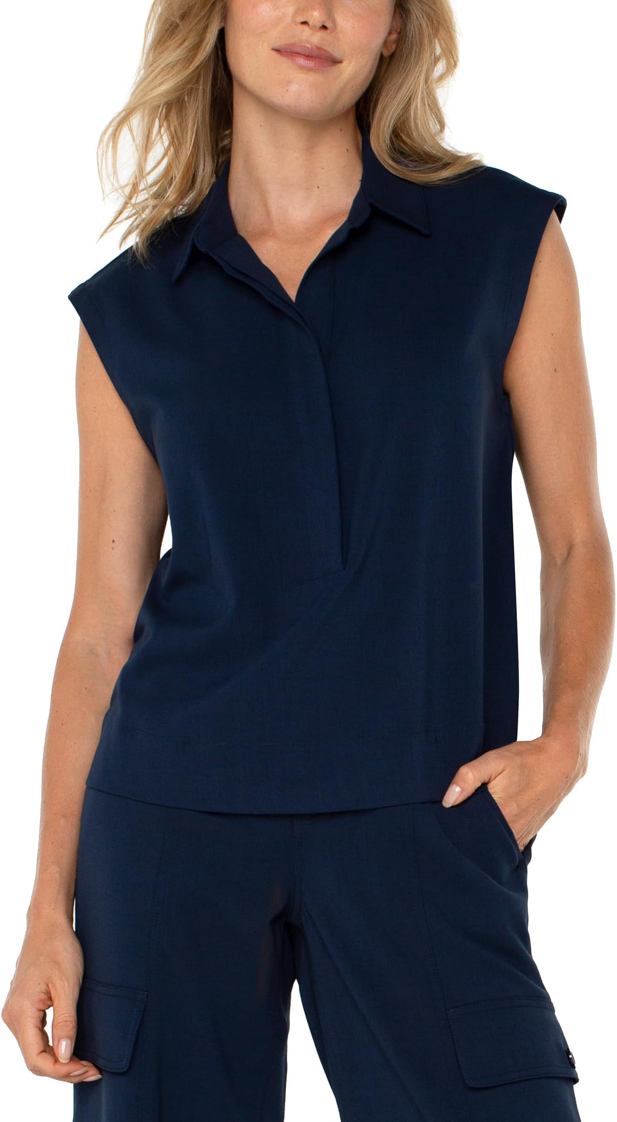 Рубашка Liverpool Los Angeles Sleeveless Cropped Shirt With Elastic at Waist, цвет Dark Navy
Рубашка Liverpool Los Angeles Sleeveless Cropped Shirt With Elastic at Waist, цвет Dark Navy