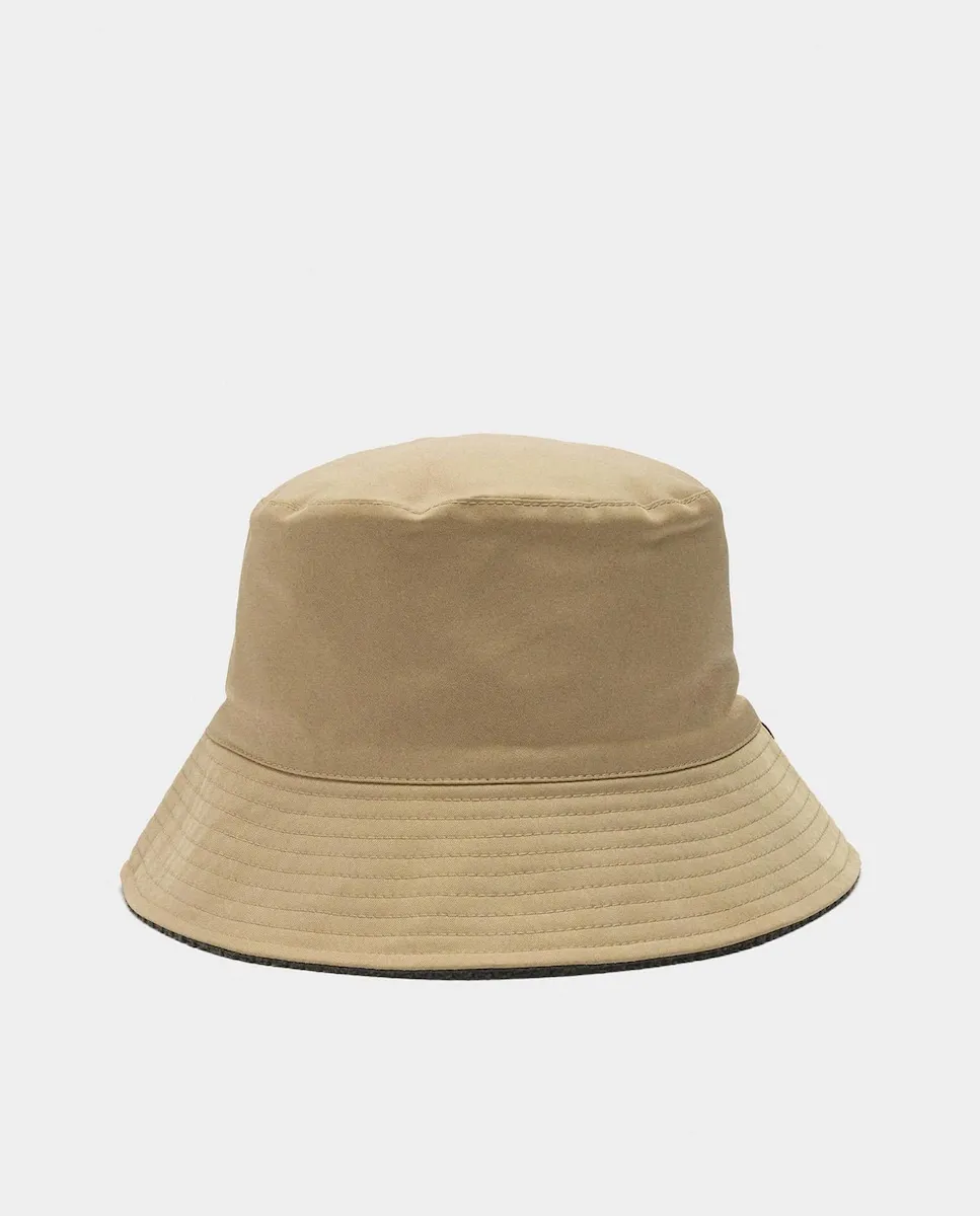 Реверсивная женская шляпа-ведро однотонного цвета Parfois
Реверсивная женская шляпа-ведро однотонного цвета Parfois