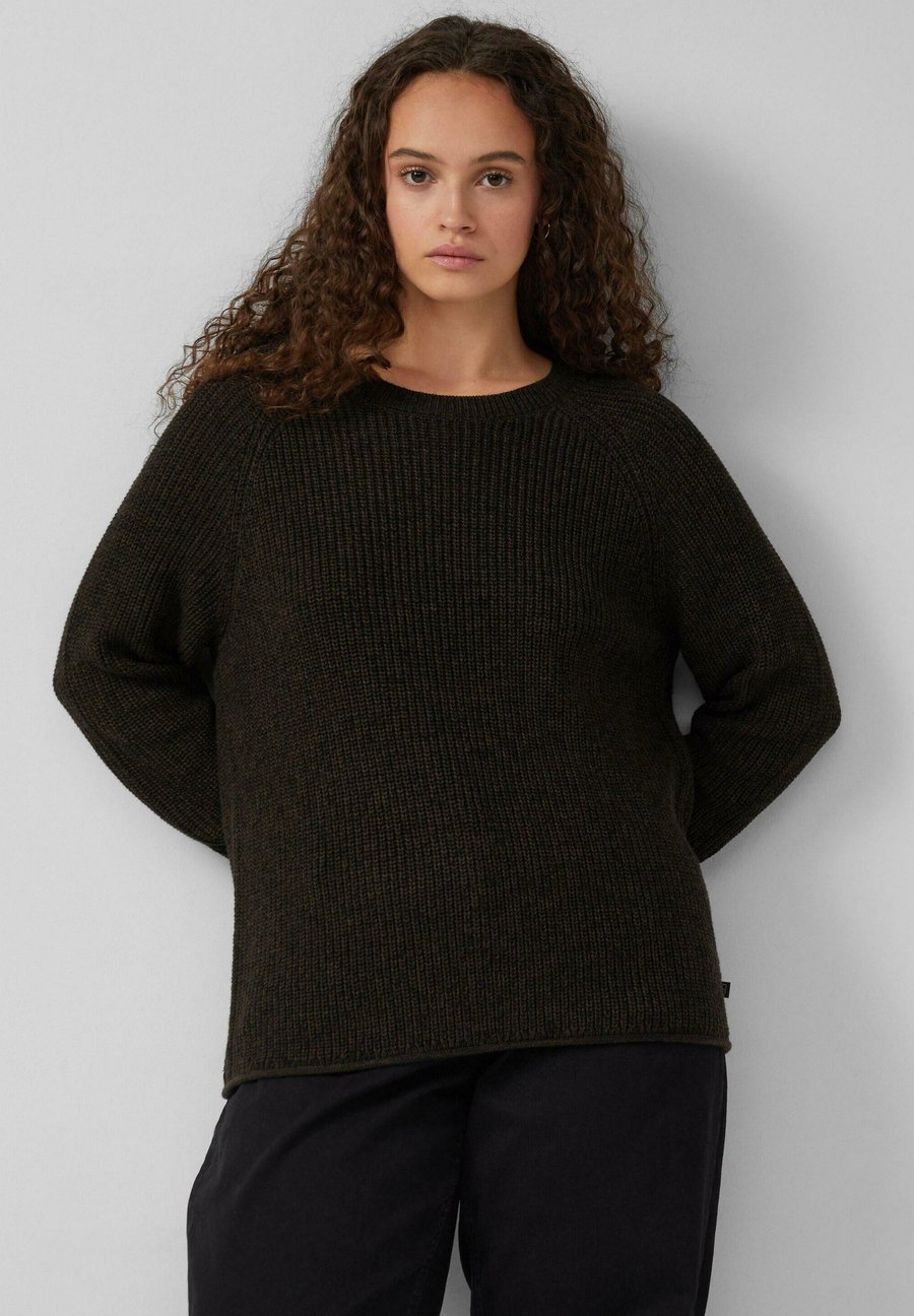 Джемпер QS Jumper, Dunkelbraun/Brown
Джемпер QS Jumper, Dunkelbraun/Brown