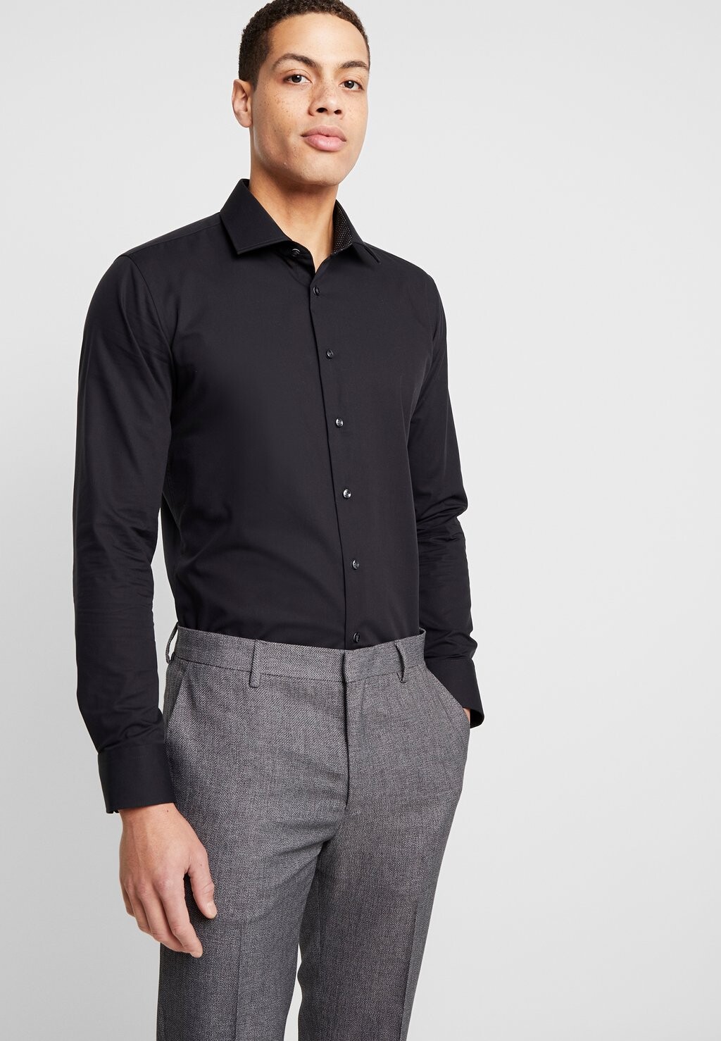 Классическая рубашка Kent X-Slim Fit Contrast Seidensticker, черный
Классическая рубашка Kent X-Slim Fit Contrast Seidensticker, черный
