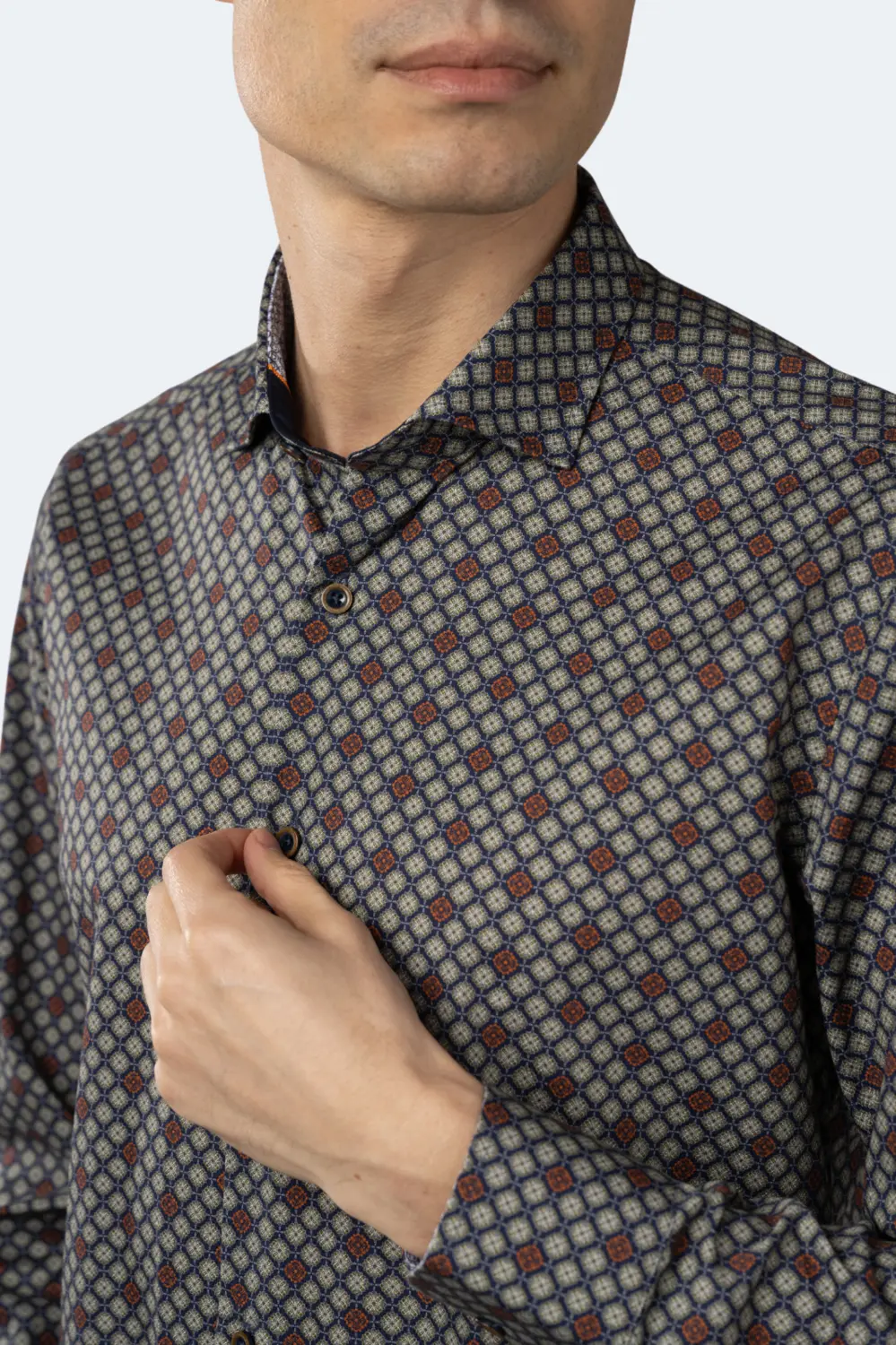 Leo Royal Blue с жаккардовой рубашкой мятно-зеленого и оранжевого цветов Luchiano Visconti, мультиколор
Leo Royal Blue с жаккардовой рубашкой мятно-зеленого и оранжевого цветов Luchiano Visconti, мультиколор