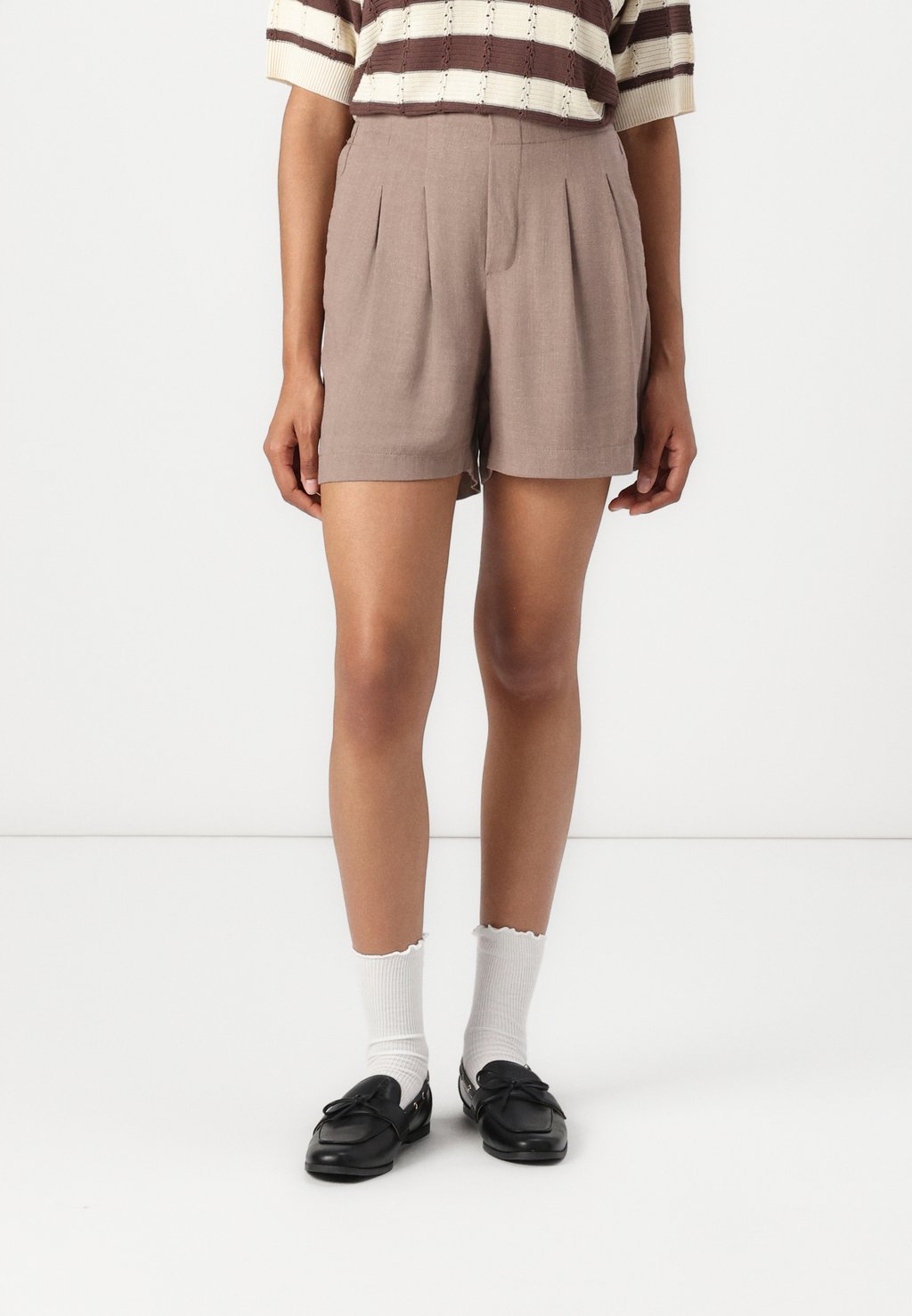 Шорты ONLSIESTA ONLY, Leafless Tree 
Шорты ONLSIESTA ONLY, Leafless Tree