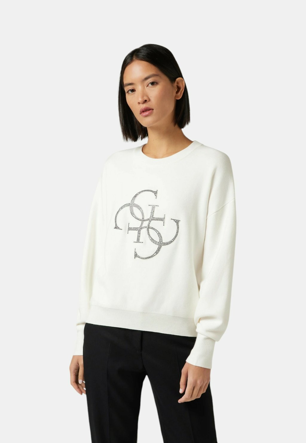 Свитер Guess, белый
Свитер Guess, белый