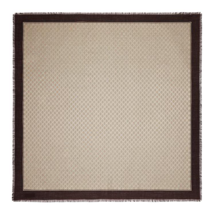 Густая шерстяная шаль GUCCI
Густая шерстяная шаль GUCCI