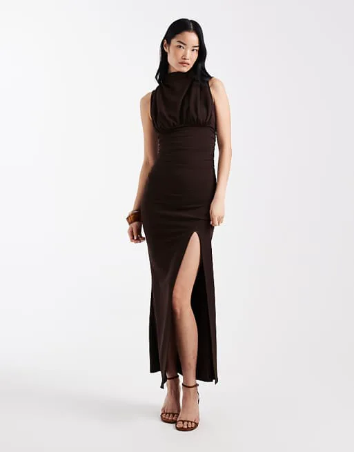 Шоколадное платье макси со сборками на лифе и выростом на шее ASOS DESIGN
Шоколадное платье макси со сборками на лифе и выростом на шее ASOS DESIGN