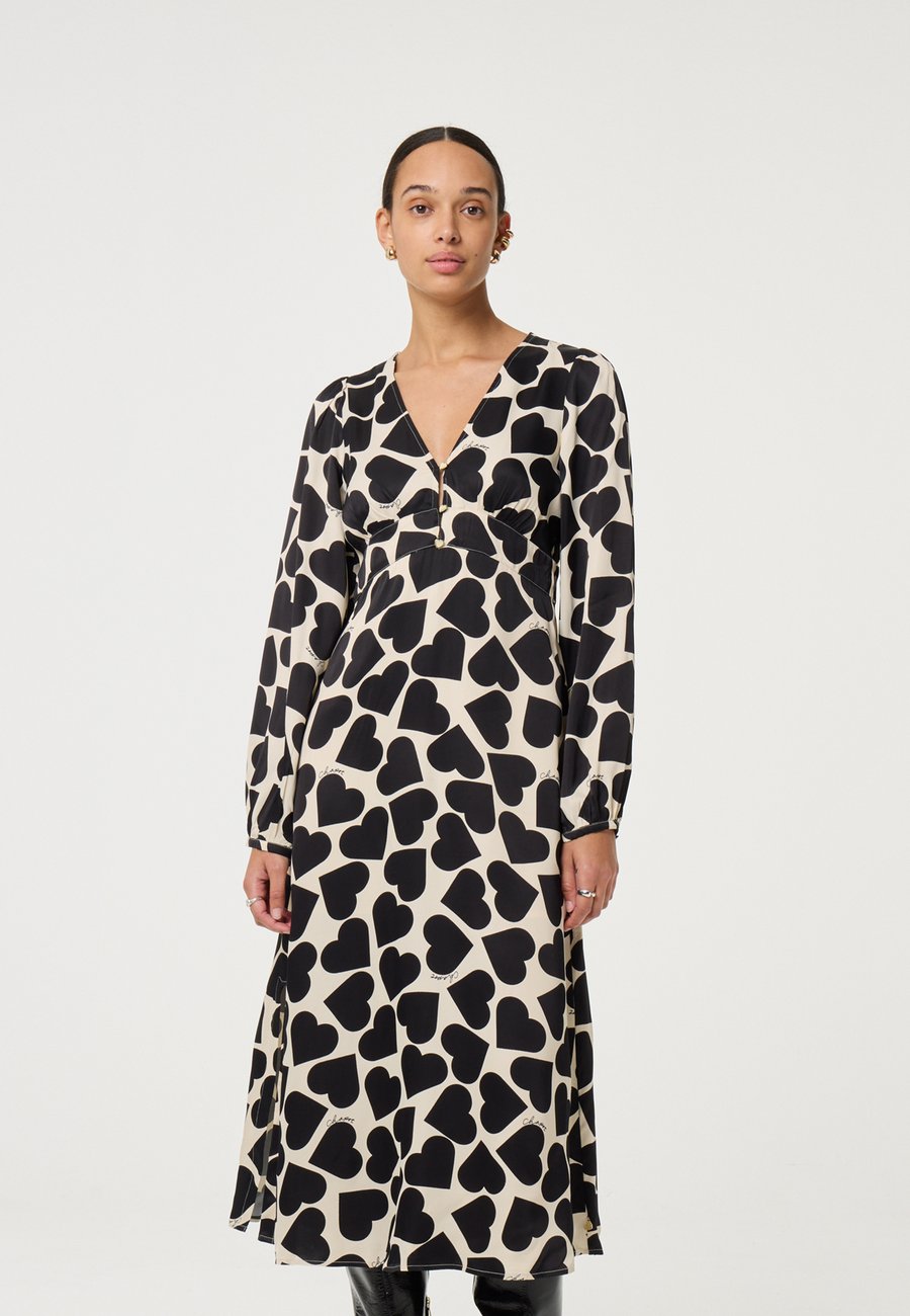 Платье Fabienne Chapot ANDY, White
Платье Fabienne Chapot ANDY, White