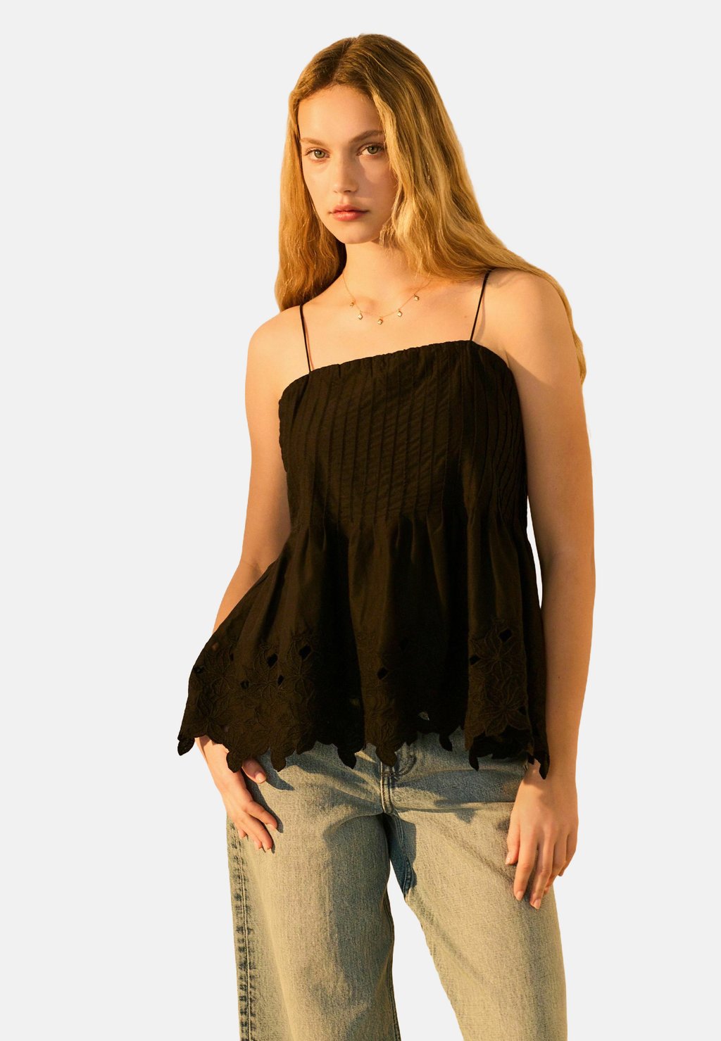 Топ EMBROIDERED Next, черный
Топ EMBROIDERED Next, черный