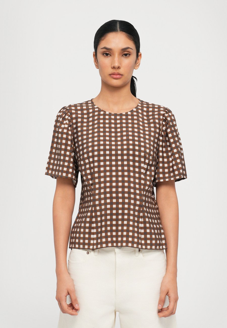 Блуза Baum und Pferdgarten MERA, Hot Fudge/Brown
Блуза Baum und Pferdgarten MERA, Hot Fudge/Brown