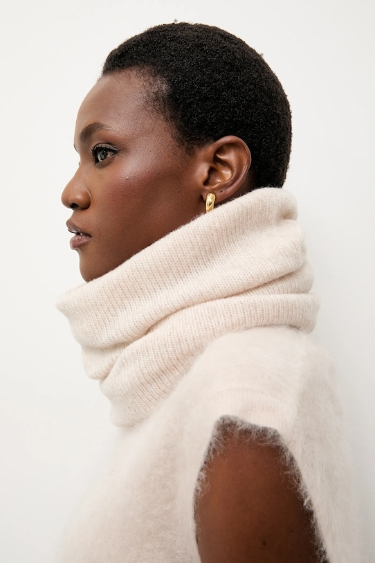 Шарф из мериносовой шерсти Answear.Lab, бежевый
Шарф из мериносовой шерсти Answear.Lab, бежевый