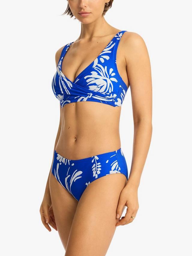 Плавки-бикини tradewind средней длины Sea Level, цвет Cobalt
Плавки-бикини tradewind средней длины Sea Level, цвет Cobalt