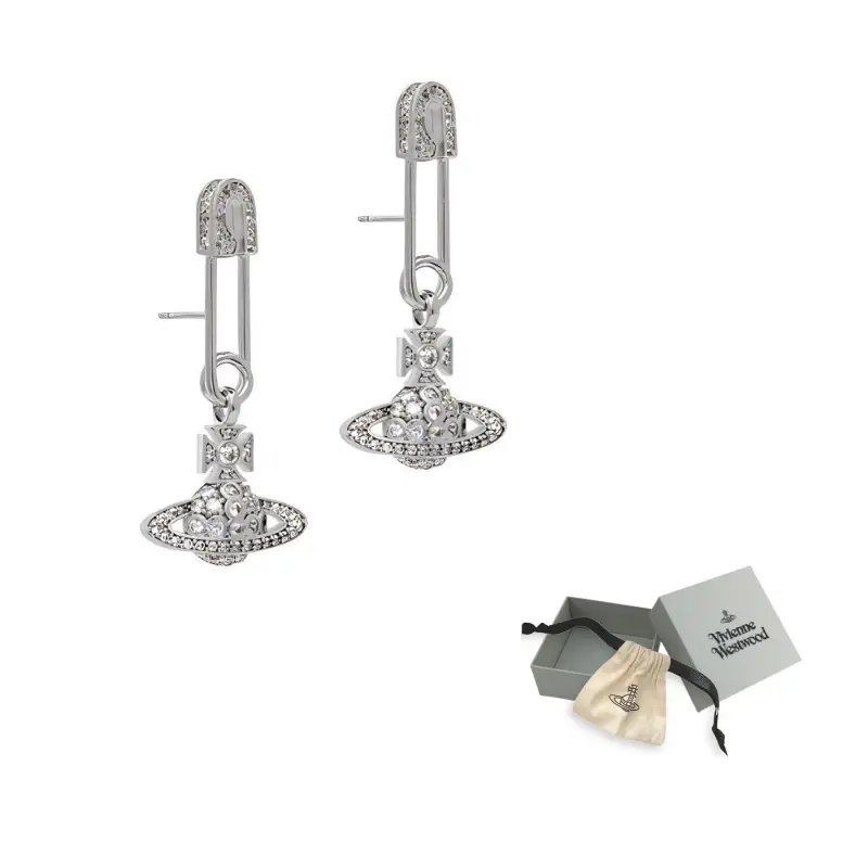 Серьги с деталью в виде английской булавки Vivienne Westwood
Серьги с деталью в виде английской булавки Vivienne Westwood