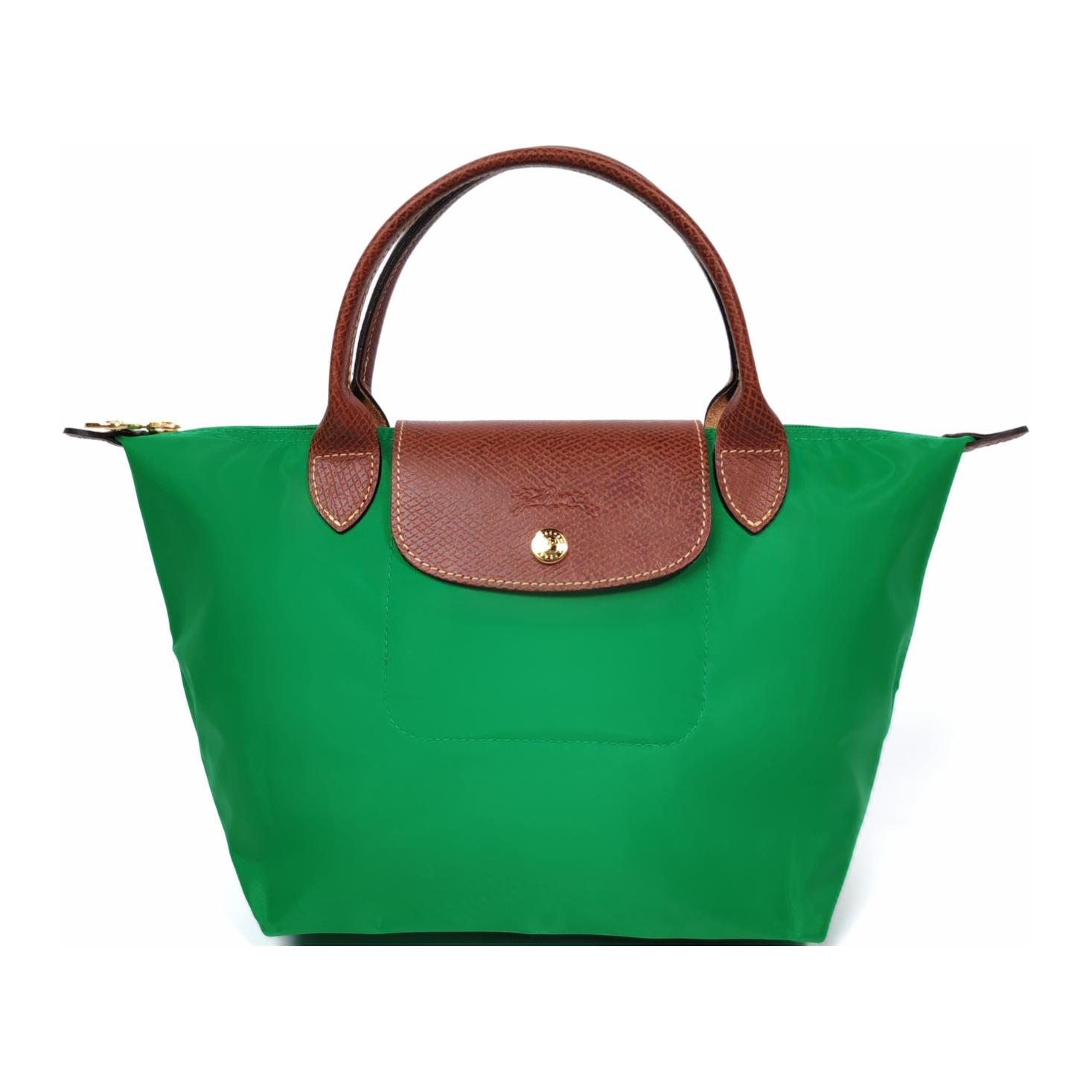 Сумка Le Pliage из полиамида с кожаными вставками, модель Dumpling, малый размер, зелёный цвет, LONGCHAMP
Сумка Le Pliage из полиамида с кожаными вставками, модель Dumpling, малый размер, зелёный цвет, LONGCHAMP