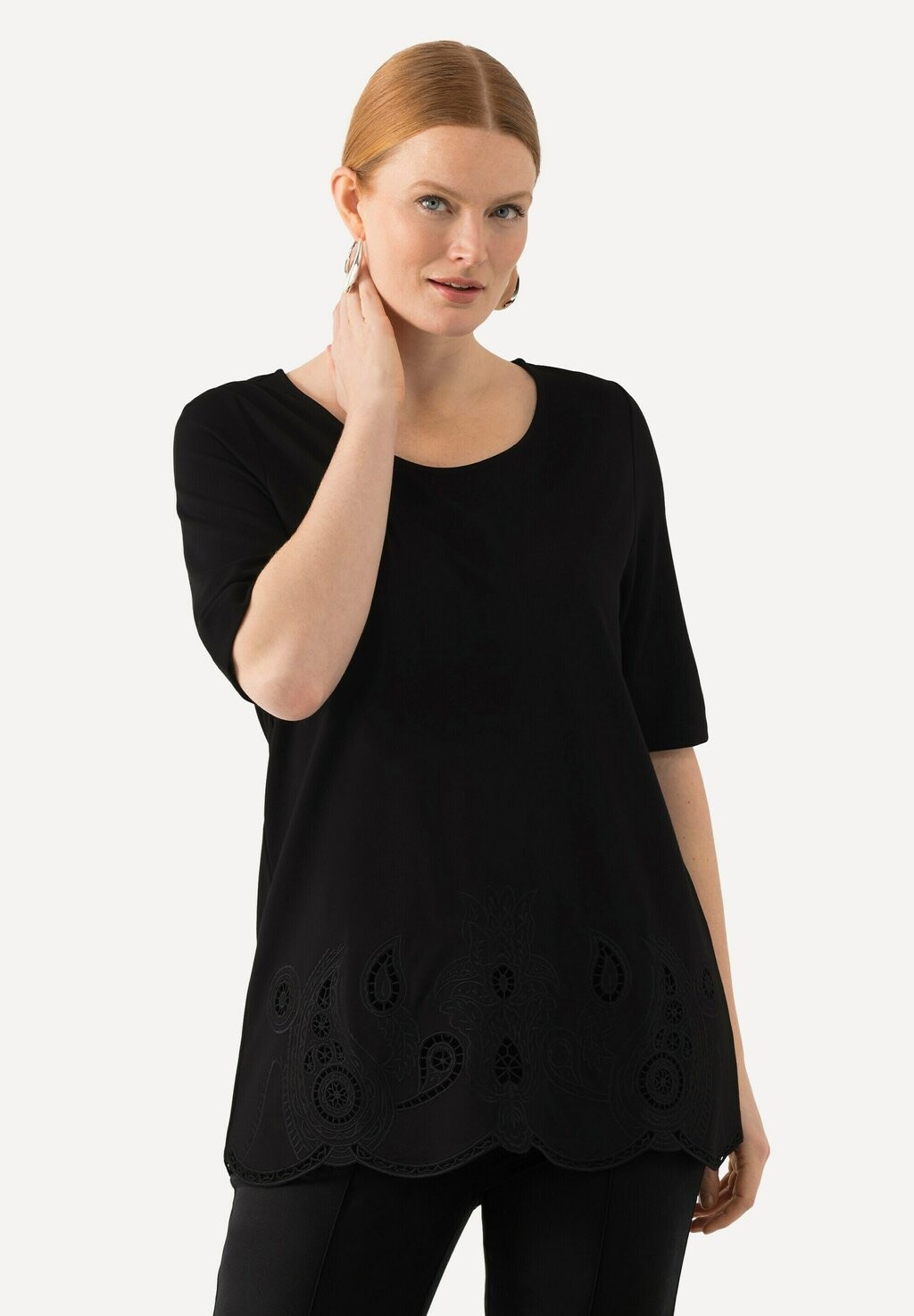 Блуза SCALLOPED HEM Ulla Popken, черный
Блуза SCALLOPED HEM Ulla Popken, черный