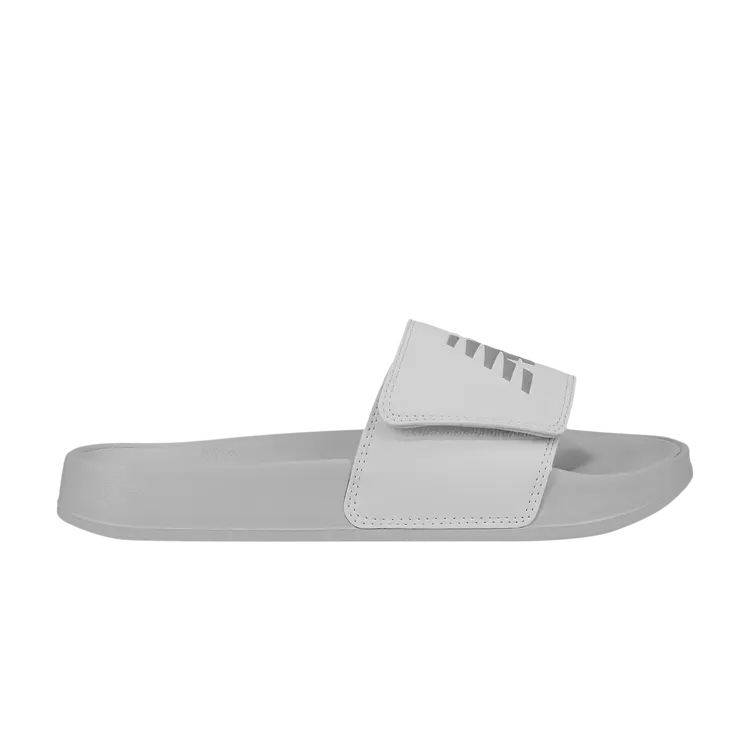 Шлепки New Balance 200 Adjustable Slide, серый
Шлепки New Balance 200 Adjustable Slide, серый