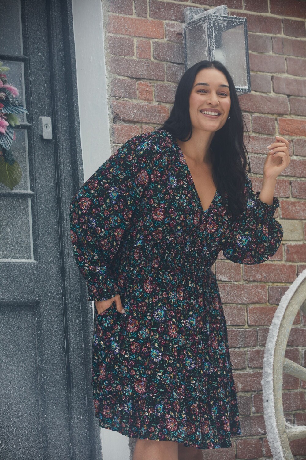 Платье Farah с цветочным принтом Fat Face, черный
Платье Farah с цветочным принтом Fat Face, черный