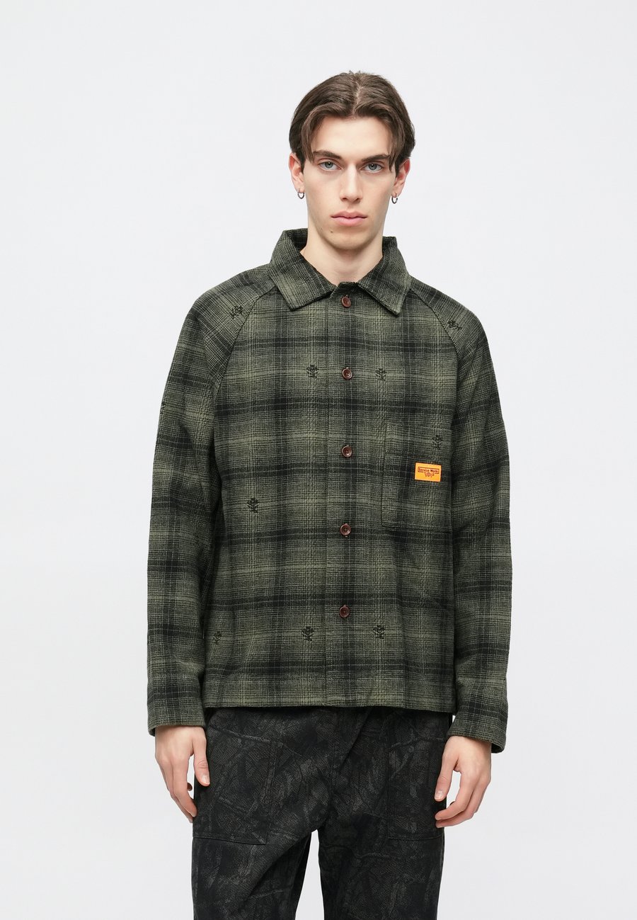 Куртка Service Works THISTLE JACKET, Olive
Куртка Service Works THISTLE JACKET, Olive
