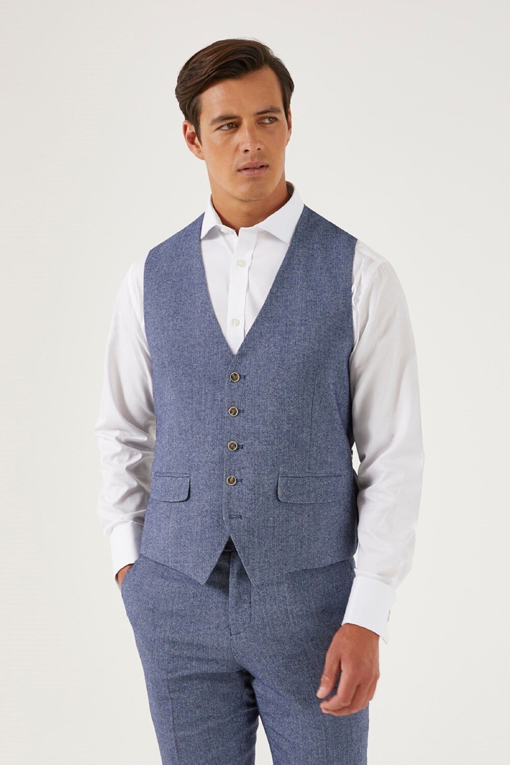 Жилет из твида Джуд, приталенный по фигуре Skopes, синий
Жилет из твида Джуд, приталенный по фигуре Skopes, синий