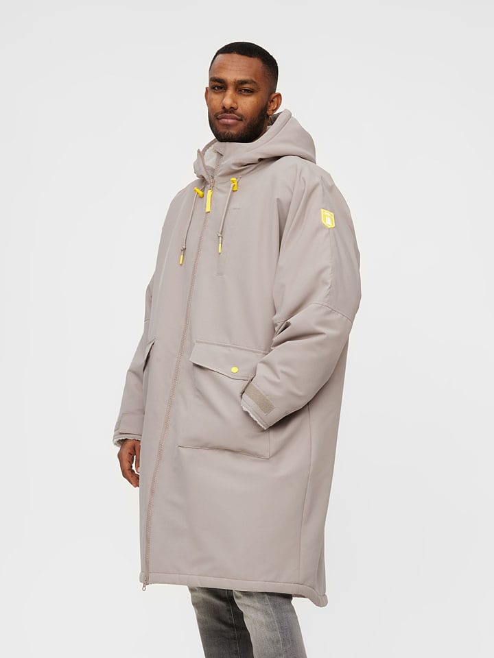 Derbe Бежевая парка
Derbe Бежевая парка