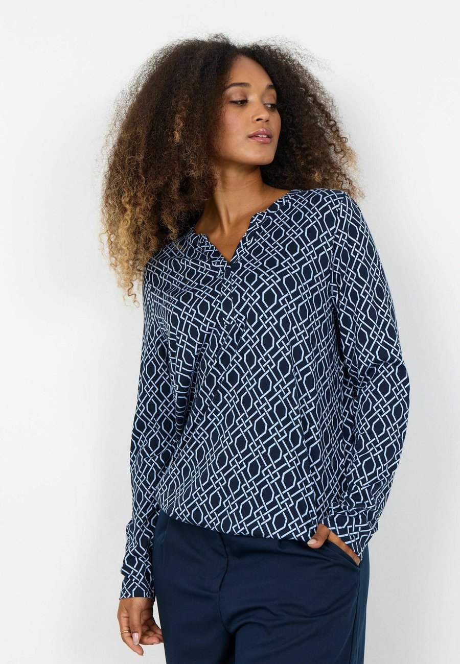 Топ Soyaconcept Long sleeved top, C Navy Combi/Dark Blue
Топ Soyaconcept Long sleeved top, C Navy Combi/Dark Blue