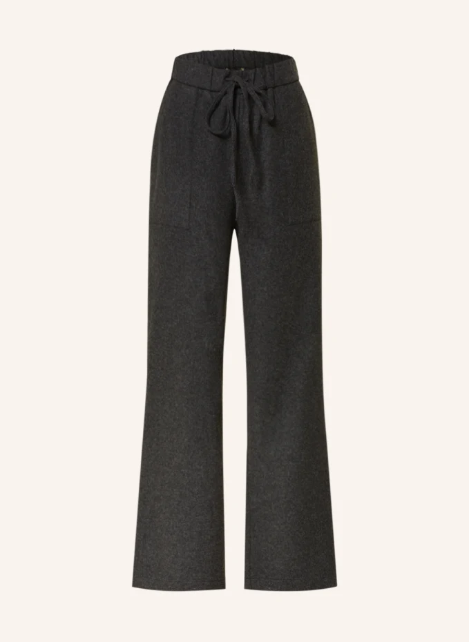 Брюки в стиле джоггер Gitta Banko, серый
Брюки в стиле джоггер Gitta Banko, серый