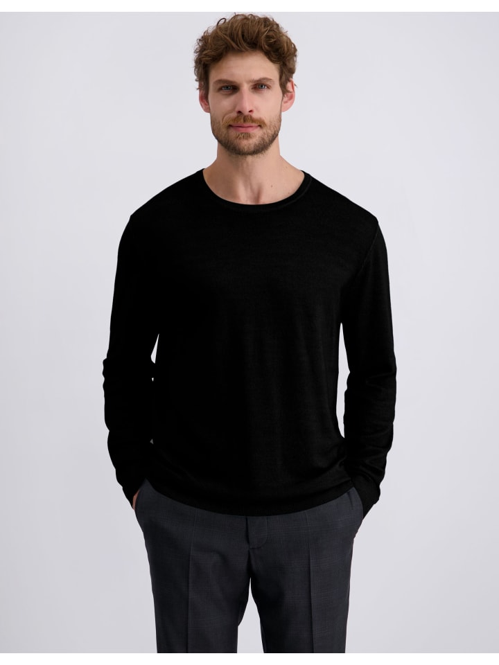 Pierre Cardin Черный свитер
Pierre Cardin Черный свитер