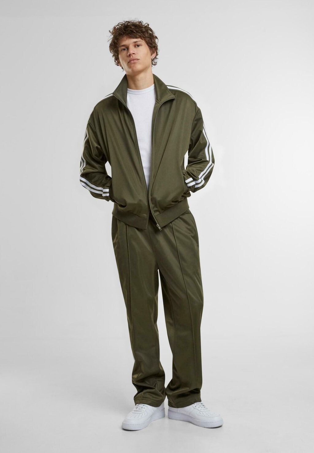 Тренировочная куртка Urban Classics, оливковый, Зеленый, Тренировочная куртка Urban Classics, оливковый
Тренировочная куртка Urban Classics, оливковый, Зеленый, Тренировочная куртка Urban Classics, оливковый