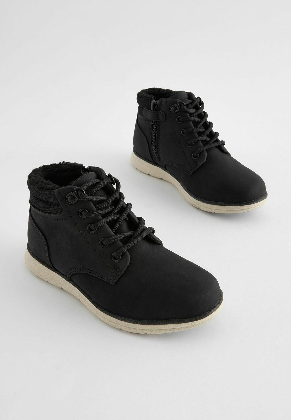 Зимние сапоги LINED LACE UP Next, черный
Зимние сапоги LINED LACE UP Next, черный