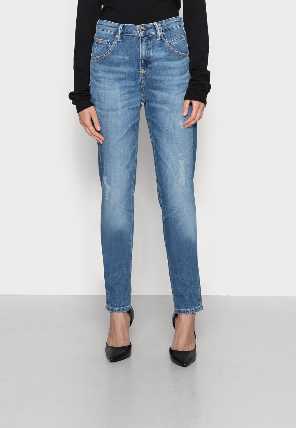 Джинсы свободного кроя Marc O'Polo
Джинсы свободного кроя Marc O'Polo