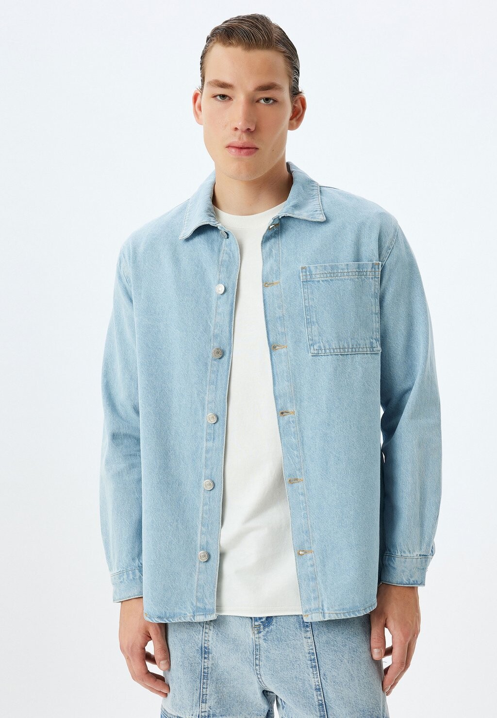 Джинсовая куртка SHACKET Koton, синий
Джинсовая куртка SHACKET Koton, синий