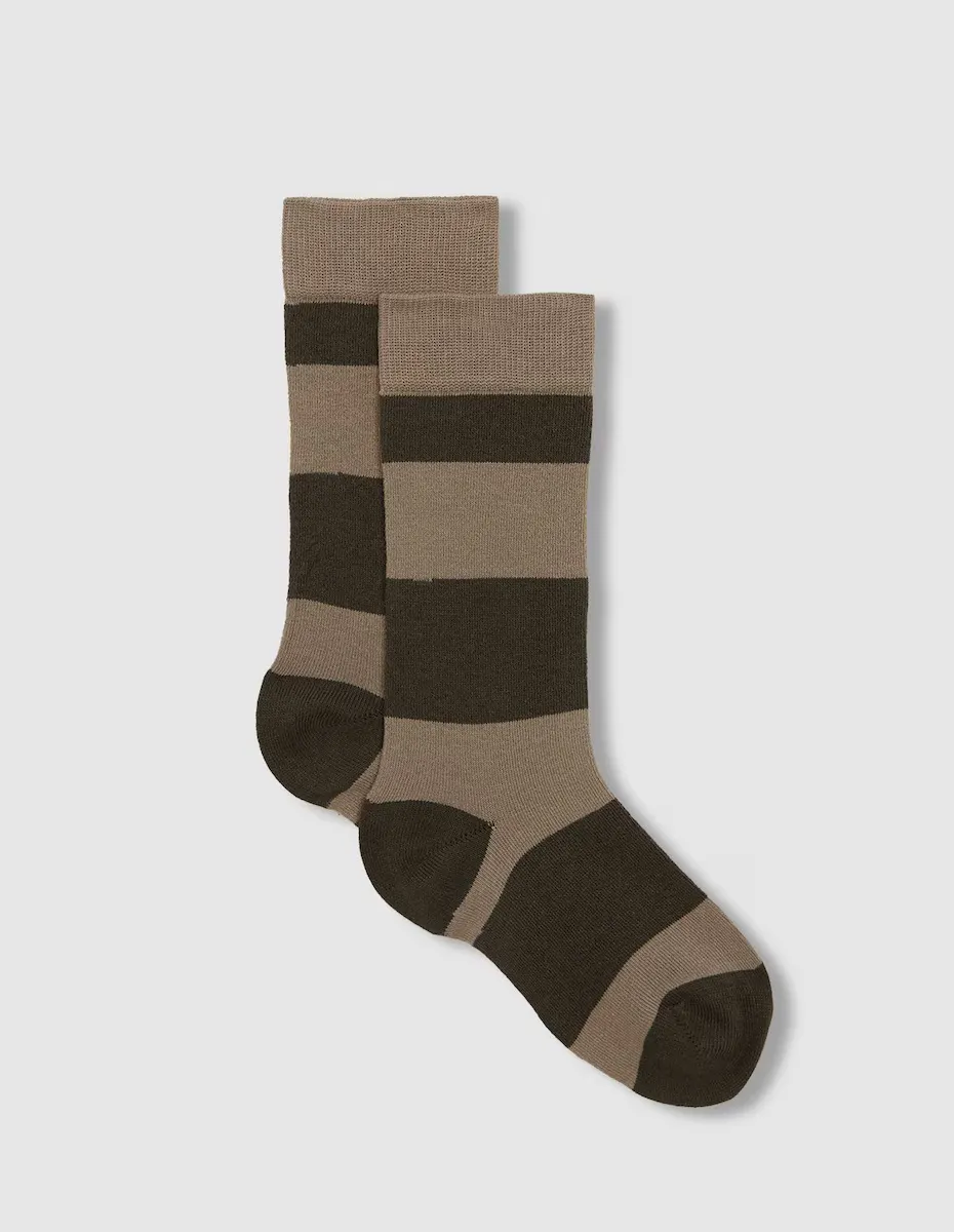 Носки в полоску для мальчиков с контрастным носком и каблуком Gocco, зеленый
Носки в полоску для мальчиков с контрастным носком и каблуком Gocco, зеленый