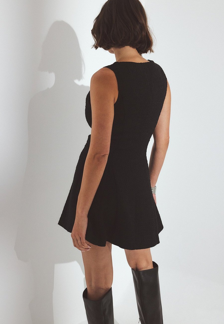 Платье NA-KD Day dress, Black
Платье NA-KD Day dress, Black