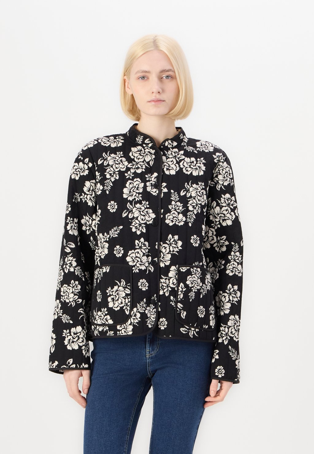 Легкая куртка VMCLARA Vero Moda, черный 
Легкая куртка VMCLARA Vero Moda, черный