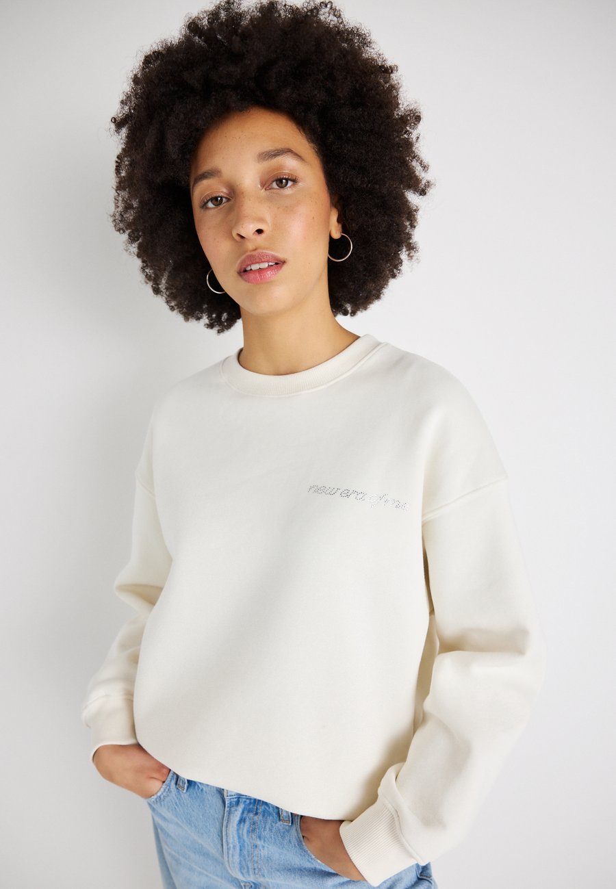 Толстовка Gina Tricot Sweatshirt, Offwhite/Off-White
Толстовка Gina Tricot Sweatshirt, Offwhite/Off-White
