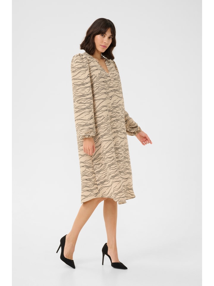 Блузка Kaffe, цвет nomad w. black deep graphic
Блузка Kaffe, цвет nomad w. black deep graphic