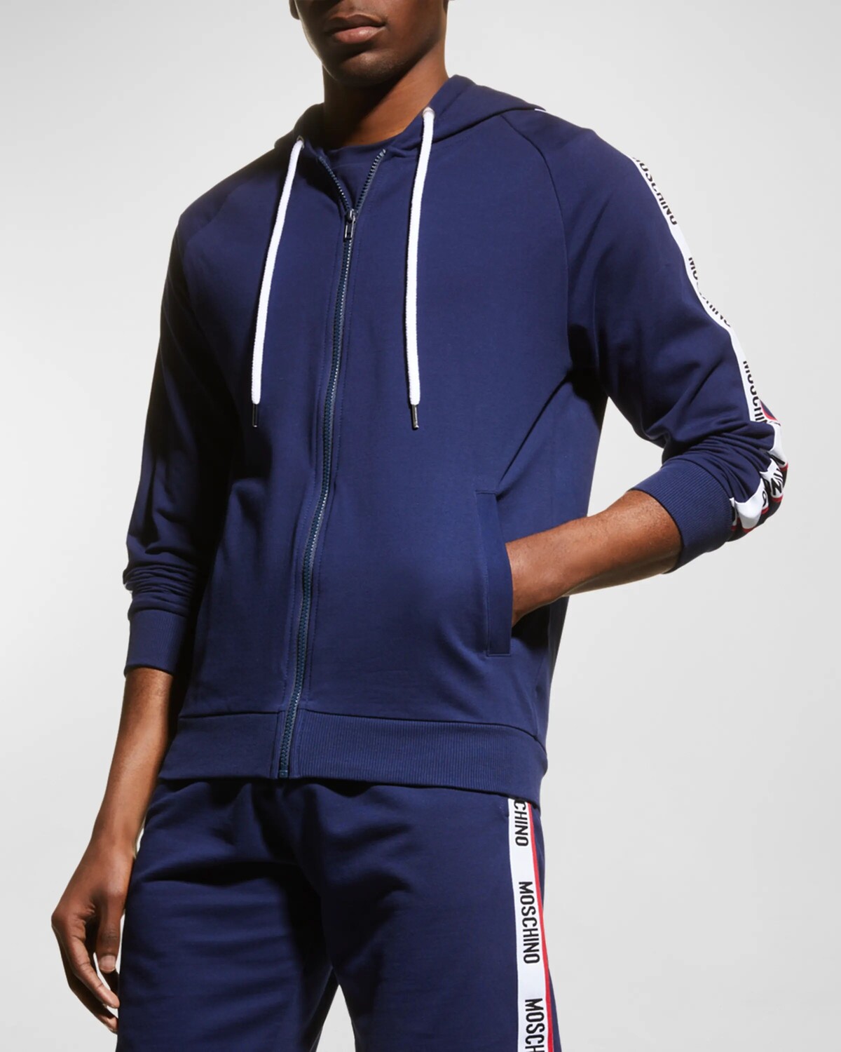 Мужская толстовка на молнии с логотипом реглан Moschino, цвет Blue
Мужская толстовка на молнии с логотипом реглан Moschino, цвет Blue